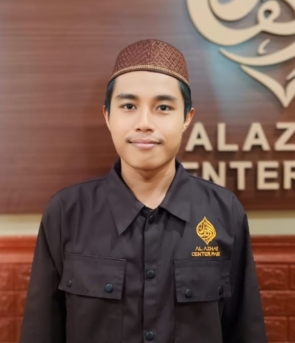 Ust. Ahmad Mutohhar, Lc.  Alumni Alma’hadul Islami Beji Al Mustafa International University, Esfahan, IRAN